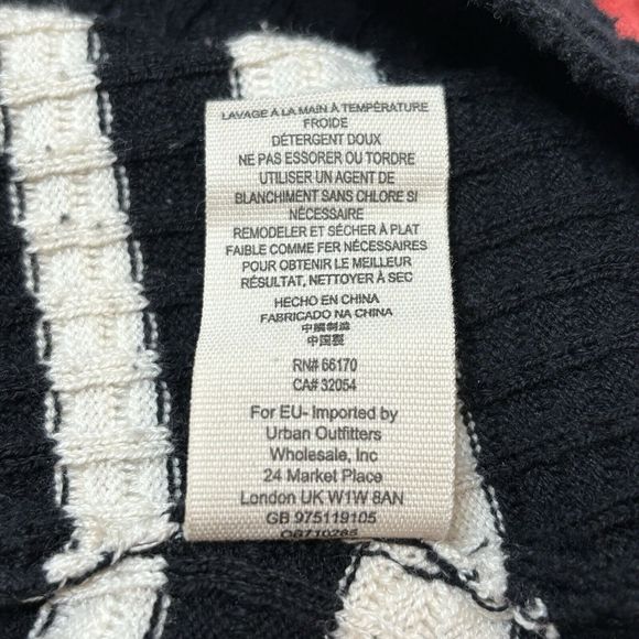 Free People Gidget Sweater Mini Dress Knit Black Striped SMALL V Neck Retro Boho - Picture 11 of 11